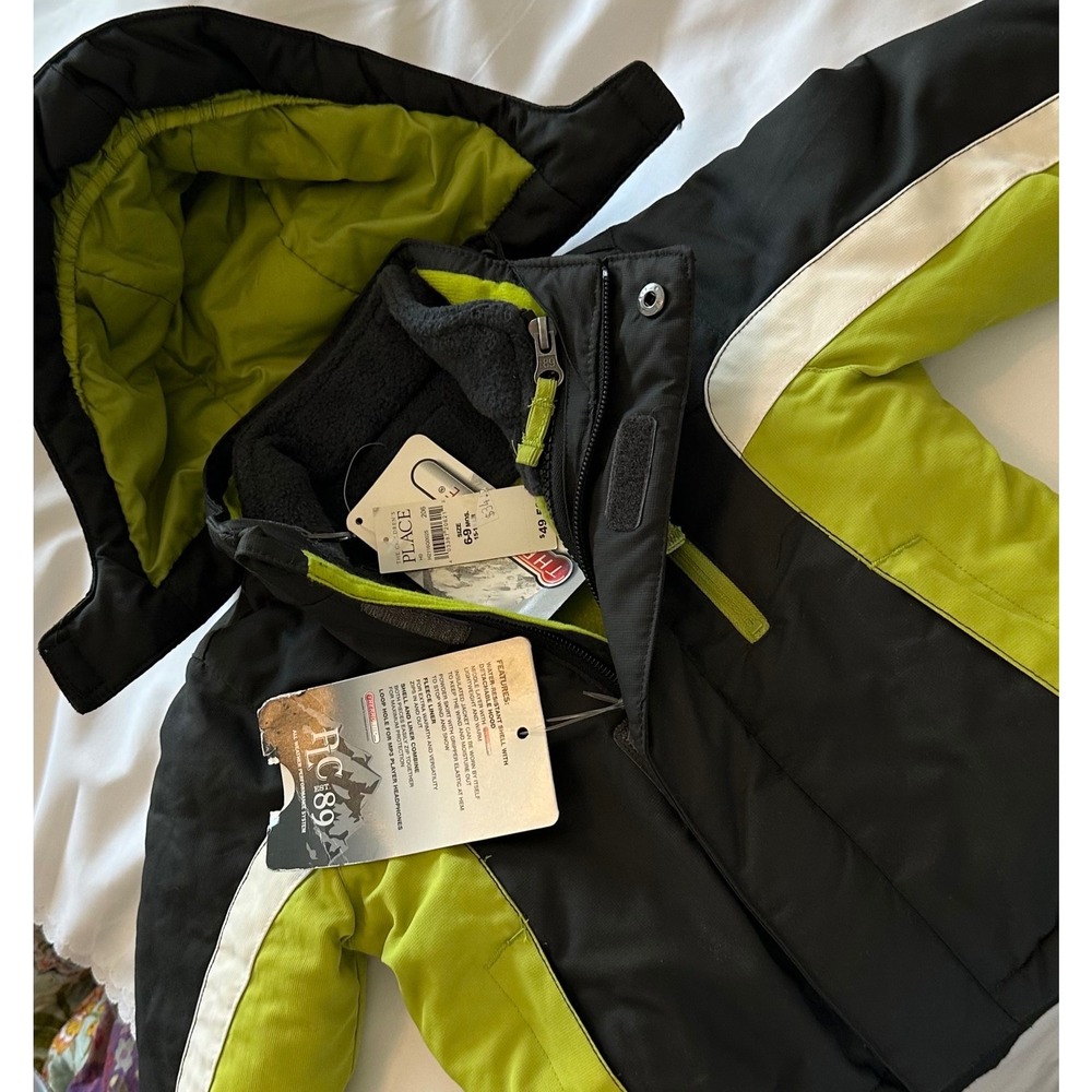 The Childrens Place Boys 3-in-1 Winter Jacket Fleece Liner Lime Green Black 6-9M